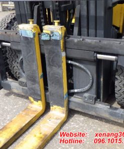 Xe nâng điện Komatsu 3 tấn FE30-1-304266 có cabin siêu hiện đại Xe nâng điện Komatsu 3 tấn FE30-1