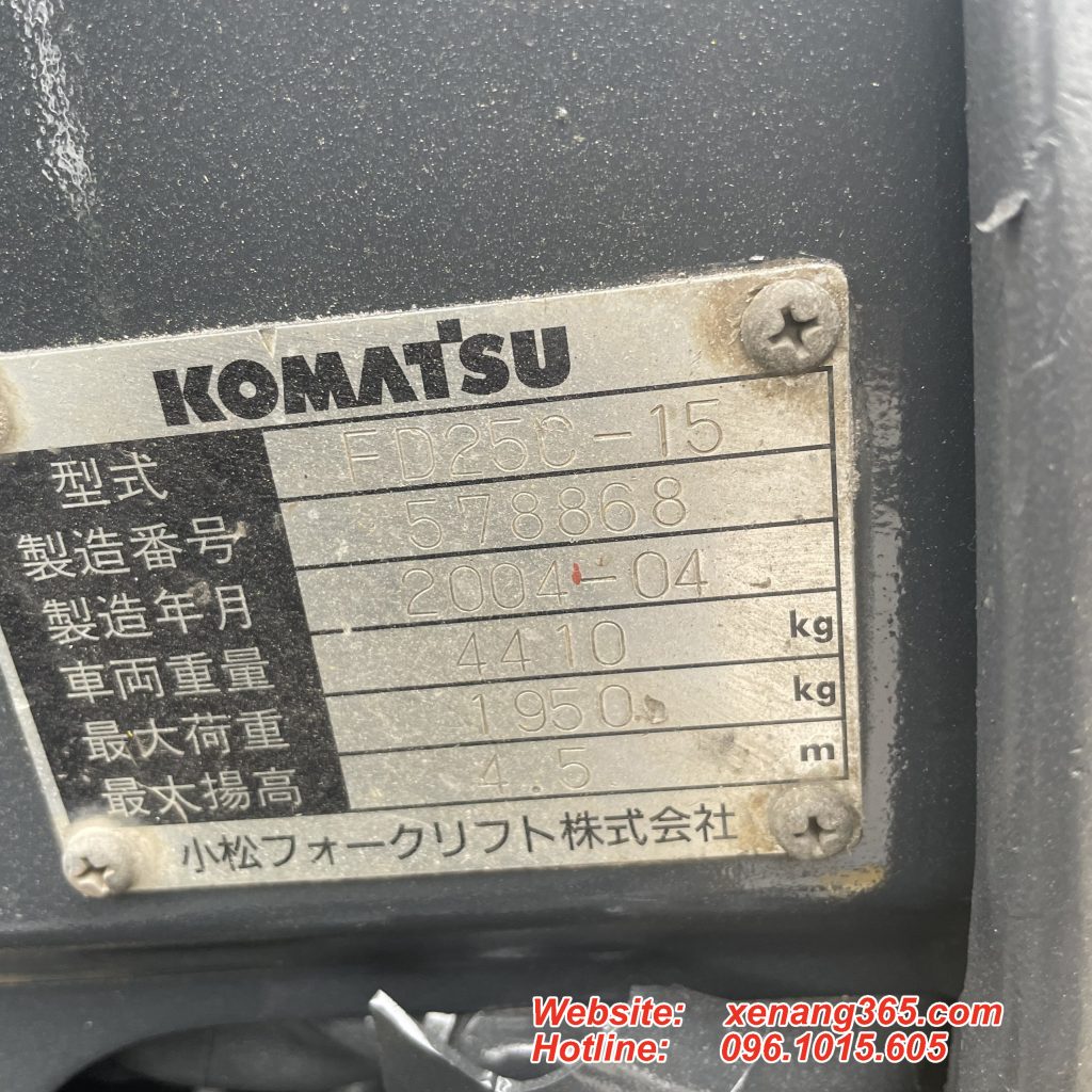 Xe nâng dầu 2.5 tấn Komatsu FD25C-15-578868 Xe nâng dầu 2.5 tấn Komatsu FD25C-15