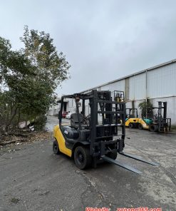 Xe nâng dầu 2.5 tấn Komatsu FD25T-17-309358 gật gù số tự động Xe nâng dầu 2.5 tấn Komatsu FD25T-17-309358