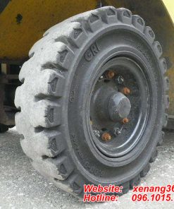 Xe nang dau Komatsu 25 tan FD25T 17 9 1