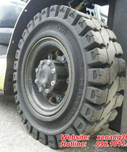 Xe nang dau Komatsu 25 tan FD25T 17 9 3
