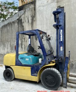 Xe nang dau Komatsu 35 tan cao 45m2