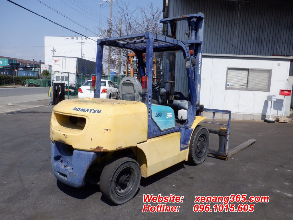 Xe nang dau Komatsu 35 tan cao 45m5