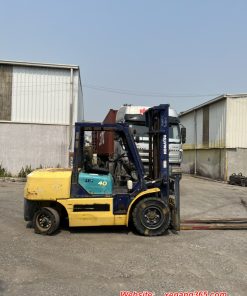 Xe nang dau Komatsu 4 tan FD40T 7 4