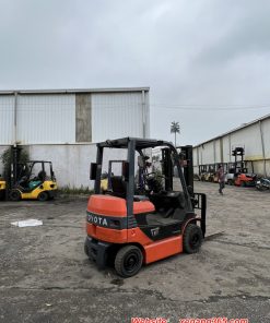Xe nâng điện 1.8 tấn