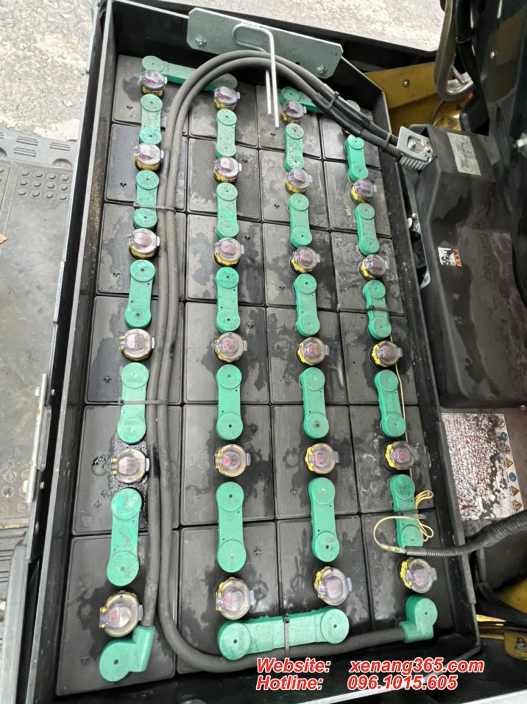 Xe nâng điện 1.5 tấn Komatsu FB15-12-845660 Xe nang dien Komatsu 15 tan FB15 12 6 5