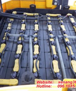 Xe nang dien Komatsu 25 tan FB25 12 4 2