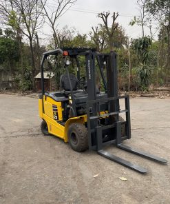 Xe nâng điện Komatsu 2.5 tấn FE25-1-304693 xe nâng nhật bãi FE25-1