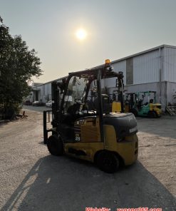 Xe nâng cũ FE25-1