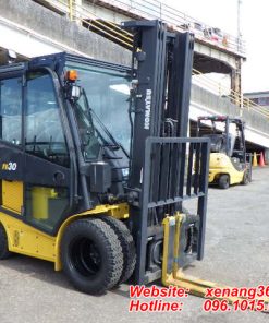 Xe nâng điện Komatsu 3 tấn FE30-1-304266 có cabin siêu hiện đại Xe nang dien Komatsu 3 tan FE30 1 2 1