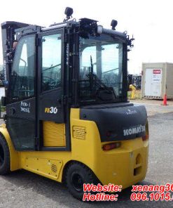 Xe nâng điện Komatsu 3 tấn FE30-1-304266 có cabin siêu hiện đại Xe nang dien Komatsu 3 tan FE30 1 3 1