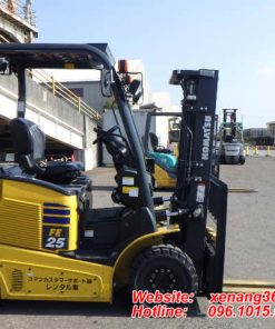 Xe nâng điện chui công 2.5 tấn Komatsu FE25-1 dịch giá xe nâng chui công Komatsu FE25-1