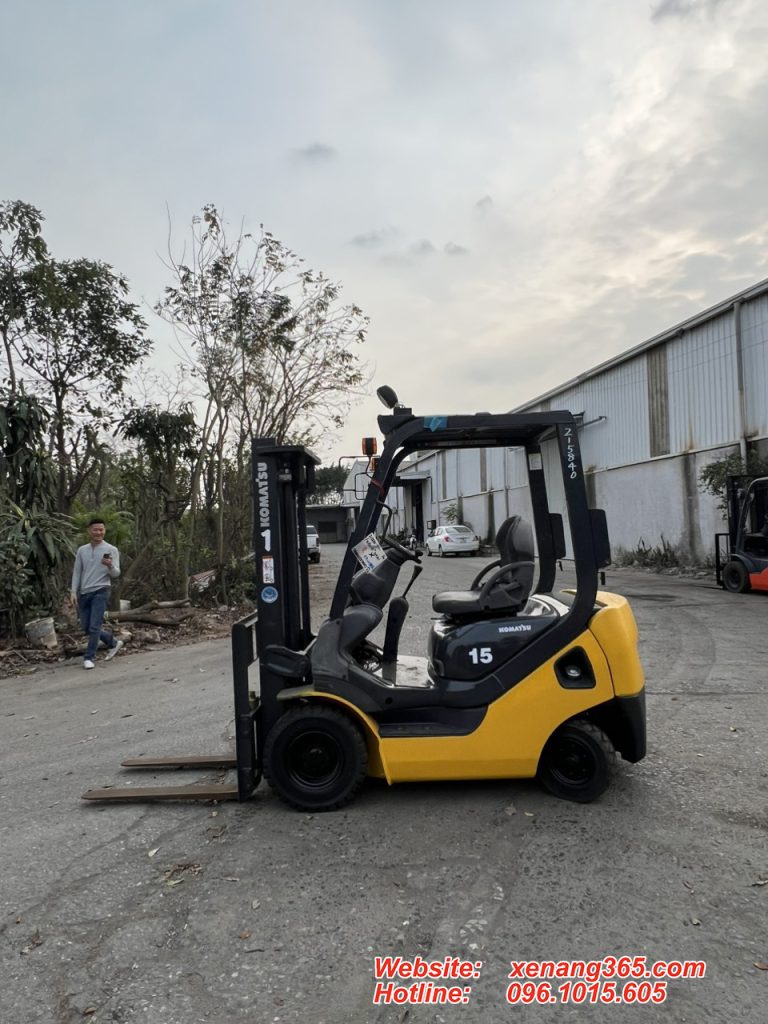 Xe nâng xăng 1.5 tấn Komatsu FG15C-21-204301 Xe nâng xăng 1.5 tấn