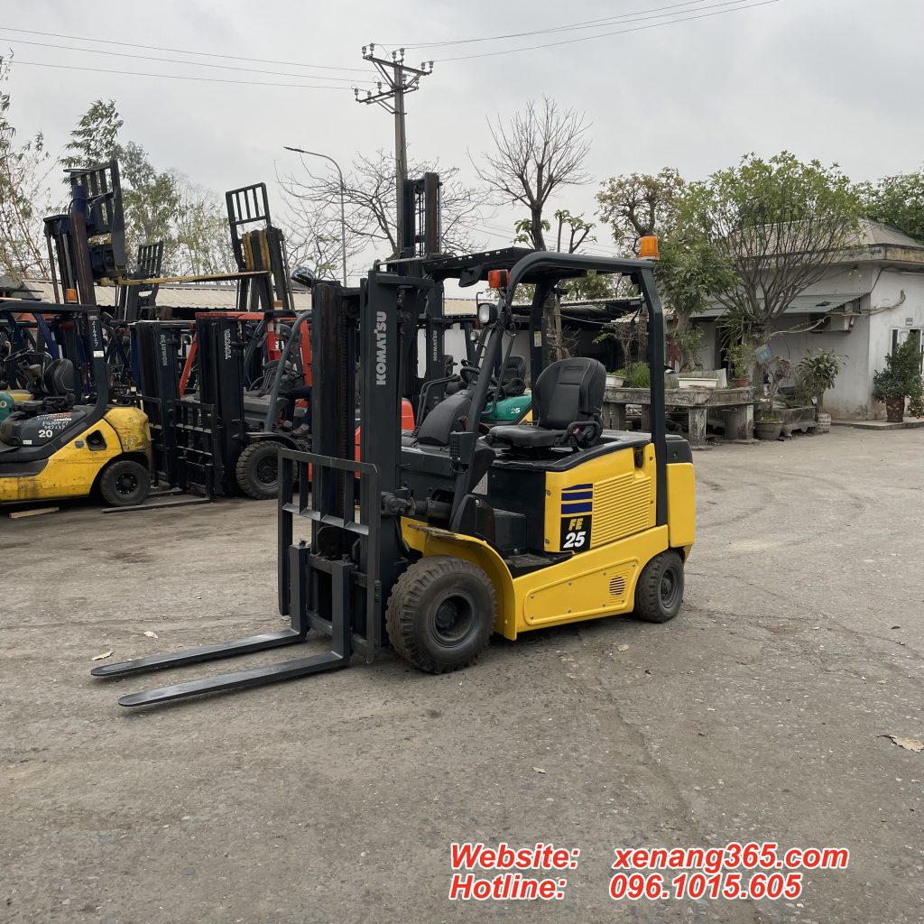 Xe nâng Komatsu FE25-1 2.5 tấn-30016 Mặt trước Xe nâng điện Komatsu 2.5 tấn
