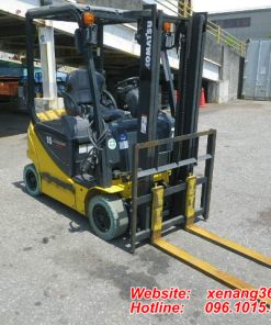 Mặt trước Xe nâng điện 1.5 tấn Komatsu FB15-12
