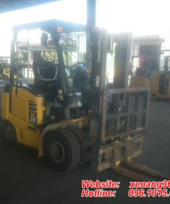 xe nâng Komatsu FE25-1