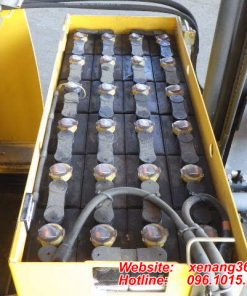 Xe nâng điện đứng lái 1.5 tấn 1.5 tấn Komatsu FB15RL-14-142306 Bình ắc quy