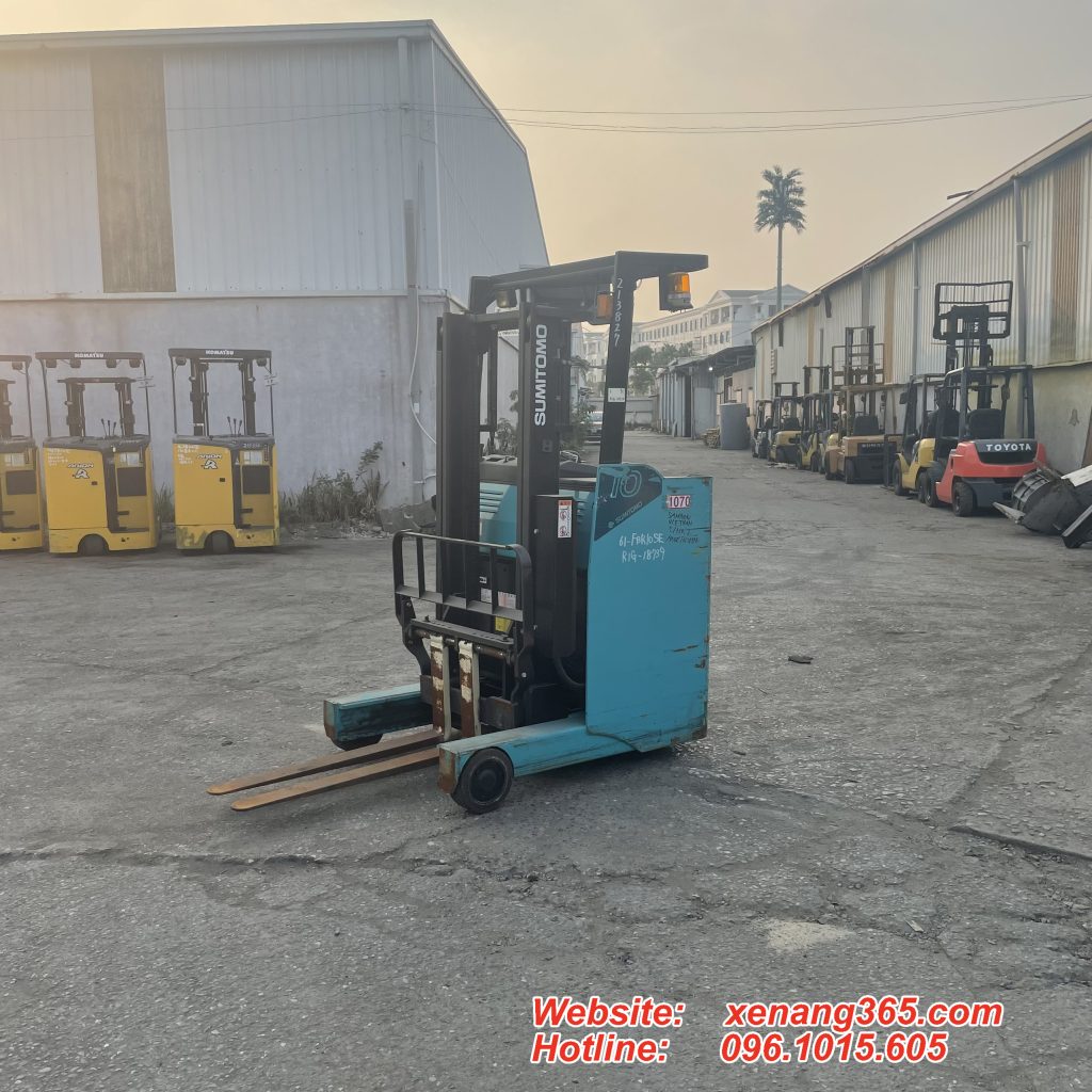 xe nâng điện đứng lái 1 tấn sumitomo