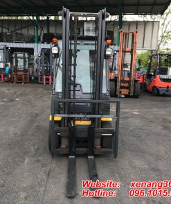 Xe nâng gas 1.5 tấn Komatsu FG15T-20-673251 Mặt trước Xe nâng xăn gas 1.5 tấn FG15T-20