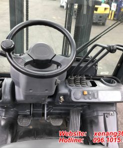 Xe nâng gas 1.5 tấn Komatsu FG15T-20-673251 Cabin lái