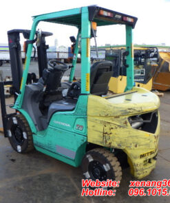 Xe nâng dầu mitsubishi 2 tấn