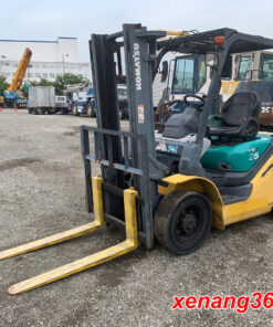 Xe nâng dầu 2.5 tấn