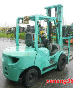 Xe nâng dầu 3 tấn Komatsu FD30C-16-713197 Gật gù Số sàn Xe nâng dầu 3 tấn