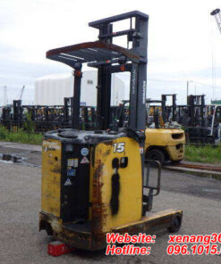 Ảnh sau Xe nâng đứng lái 1.5 tấnẢnh sau Xe nâng đứng lái 1.5 tấn