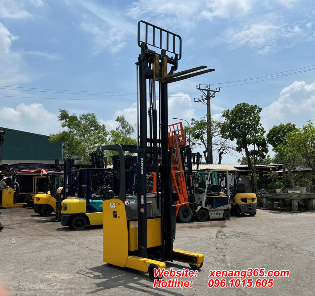 Xe nâng điện đứng lái 1.5 tấn FB14RLF-14 chui công làm việc kho lạnh Xe nâng điện đứng lái 1.5 tấn