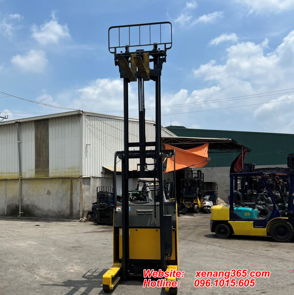 Xe nâng điện đứng lái 1.5 tấn FB14RLF-14 chui công làm việc kho lạnh Xe nâng đứng lái chui công