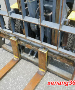 Xe nâng dầu 3 tấn Komatsu FD30HW-16 số sàn gật gù lốp kép|3 ton Diesel forklift Gật gù