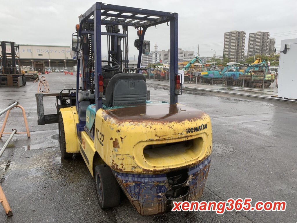 Xe nâng dầu 3 tấn Komatsu FD30T-12 Số tự động dịch giá Xe nâng dầu 3 tấn Komatsu FD30T-12 Số tự động