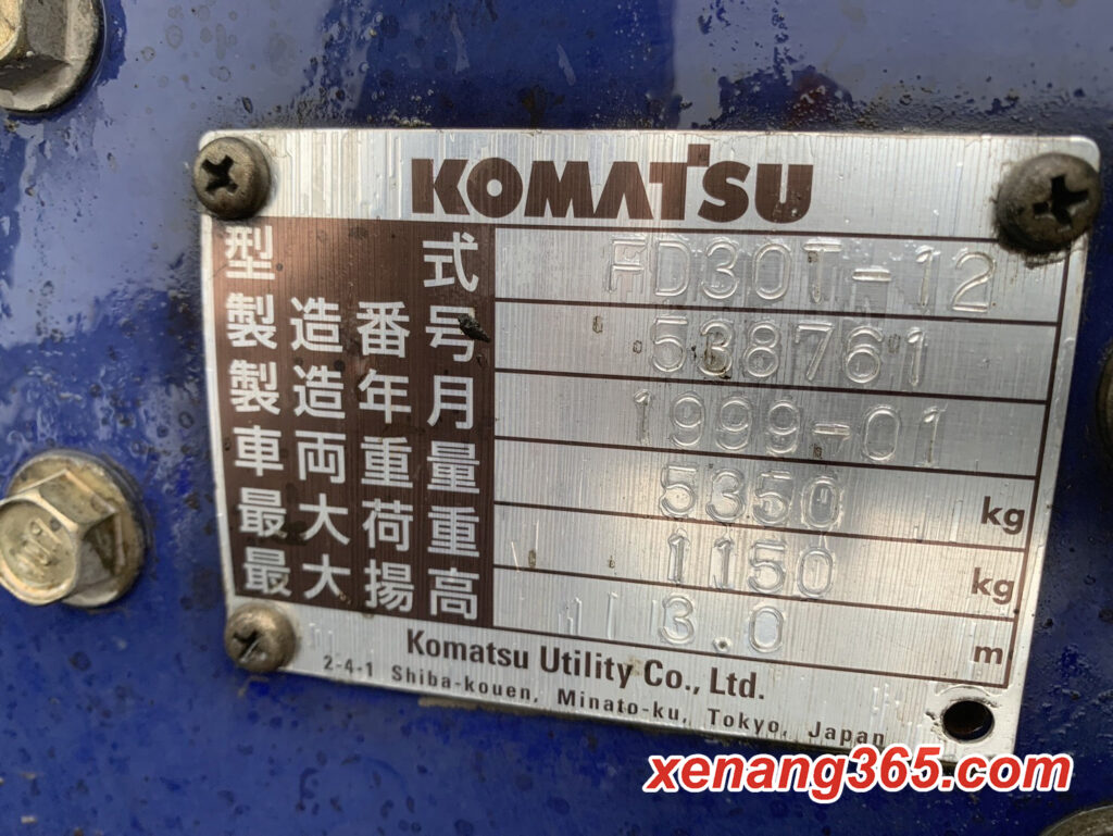 Xe nâng dầu 3 tấn Komatsu FD30T-12 Số tự động dịch giá Tem xe