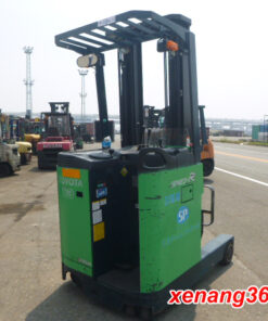 Xe nâng điện 1.3 tấn đứng lái Toyota 7FBR13 cao 5.5m chui công container| Reach truck 1.3 ton Xe nâng điện 1.3 tấn đứng lái Toyota 7FBR13