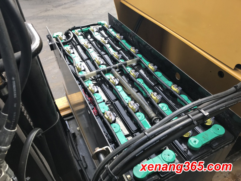 Xe nâng điện 1.8 tấn đứng lái cũ TCM FRHB18-8