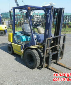 Xe nâng dầu 2 tấn Komatsu FD20T-14-562423 số tự động lốp kép Xe nâng dầu 2 tấn Komatsu FD20T-14