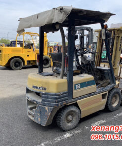 Xe nâng dầu 1.8 tấn cũ Komatsu FD18H-15 gật gù, gầu xúc Xe nâng dầu 1.8 tấn cũ Komatsu FD18H-15