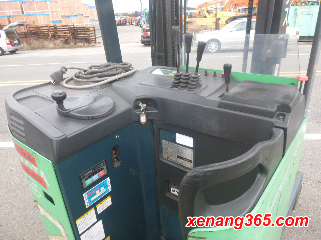 Cabin xe nâng điện đứng lái 1.5 tấn