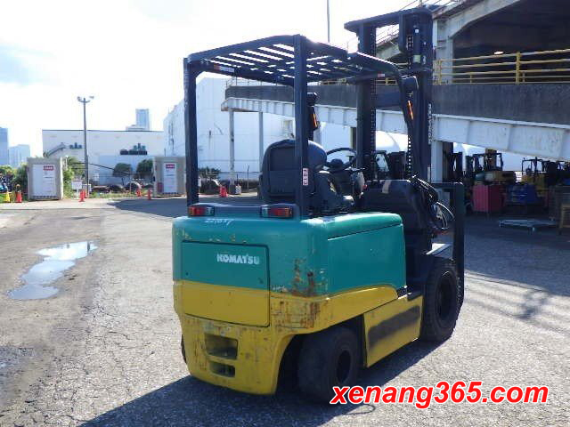 Xe nâng điện 3 tấn Komatsu FB30-11