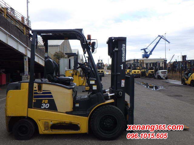 Xe nâng điện 3 tấn Komatsu FB30-12