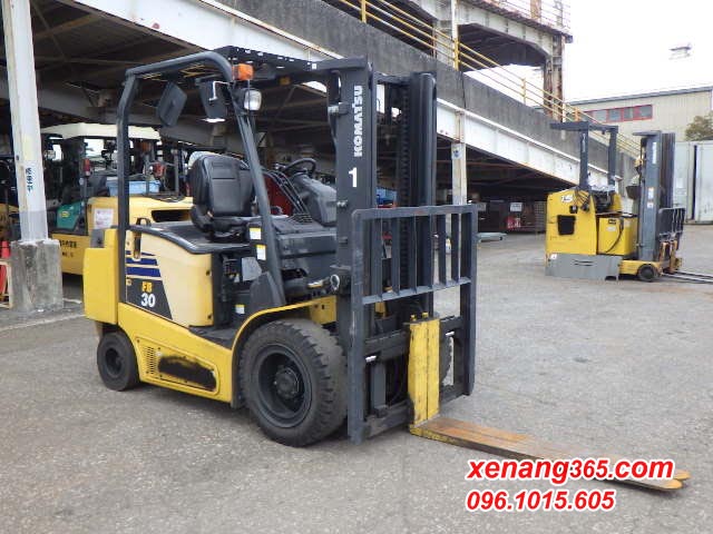 Xe nâng điện 3 tấn Komatsu FB30-12