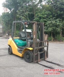 Xe nâng dầu 2.5 tấn Komatsu FD25T-15 số tự động siêu đẹp|Diesel forklift truck 2.5 ton Mặt trước xe nâng dầu 2.5 tấn Komatsu FD25T-15