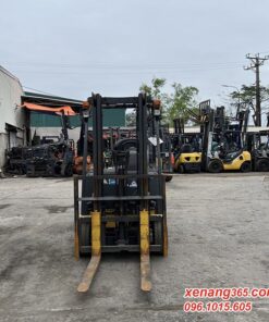 Xe nâng điện 1.5 tấn Komatsu FB15-12 – 842715 - chui công năm 2012 bình ắc quy 565Ah khỏe đẹp Mặt trước xe nâng điện 1.5 tấn Fb15-12 842715