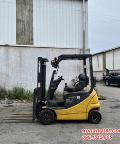 Xe nâng điện 1.5 tấn Komatsu FB15-12 – 842715 - chui công năm 2012 bình ắc quy 565Ah khỏe đẹp Mặt bên xe nâng điện 1.5 tấn Fb15-12 842715