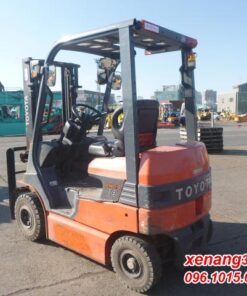 Mặt sau xe nâng điện 1.8 tấn 7FB18-59337