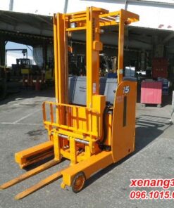 Mặt trươc xe nâng điện đứng lái 1.5 tấn