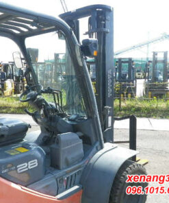 Xe nâng dầu 2.8 tấn Toyota 50-8FD28 số sàn lốp kép dịch giá đẹp|Diesel forklift 2.8 ton xe nang dau 2 8 tan Komatsu 8FD28 9