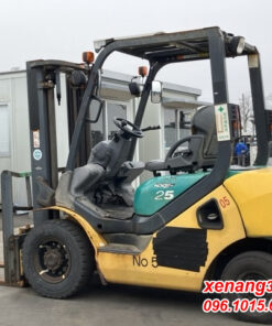 Xe nâng dầu 2.5 tấn Komatsu FD25T-16-731583 số tự động đẹp dịch giá|Diesel counterbalance Truck Mặt sau xe nâng dầu 2.5 tấn Komatsu FD25T-16-731583