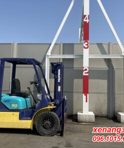 Xe nâng dầu 2 tấn Komatsu FD20C-12 số sàn còn đẹp nâng hạ cơ bản Mặt bên xe nâng dầu 2 tấn Komatsu FD20C-12-527338