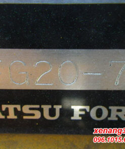 Tem xe nâng xăng 2 tấn Komatsu FG20-7 106573
